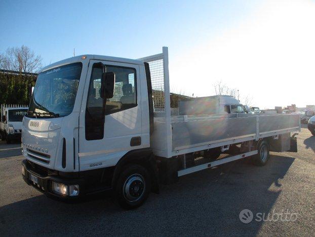 Iveco EUROCARGO 70/13 CASSONE FISSO DA 7.20 METRI