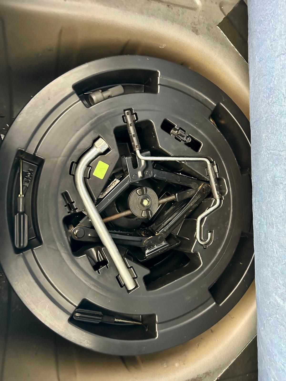 FIAT STILO COUPE' PER NEOPATENTATI *6 SPEED E TI SENTI SHUMY!*BENZINA1.4 16V 95CV* CLIMA + CERCHI IN LEGA + VETRI NERI*