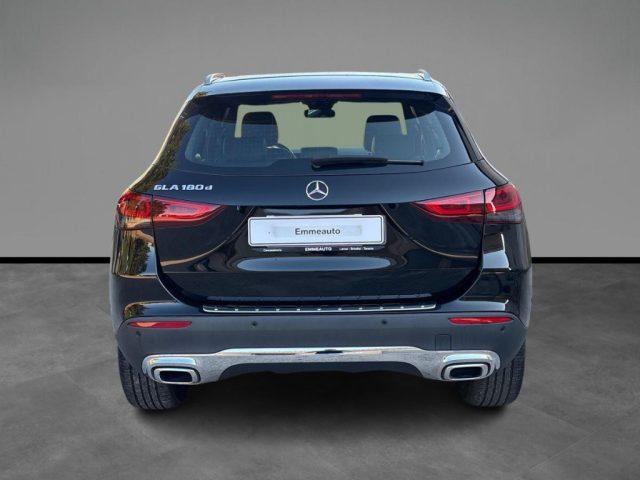 MERCEDES-BENZ GLA 180 d Automatic Sport