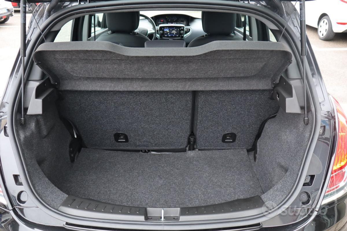 Lancia Ypsilon 1.0 FireFly 5p.S&S Hybryd Gold