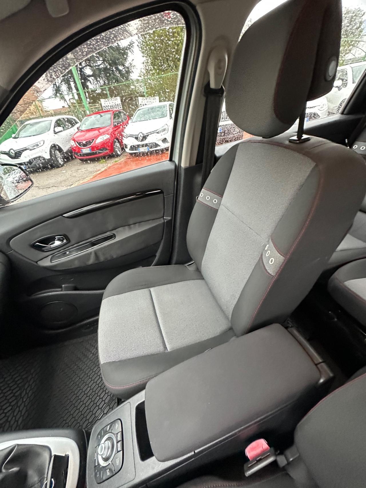 Renault Scenic Scénic XMod 1.5 dCi 110CV EDC Bose