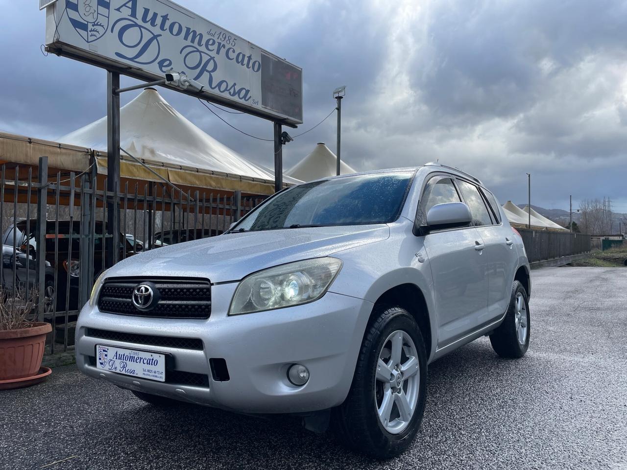 Toyota RAV 4 RAV4 2.2 D-4D 136 CV Luxury