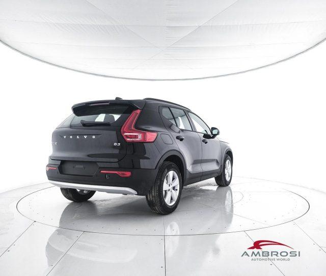 VOLVO XC40 B3 Mild hybrid Benzina Essential