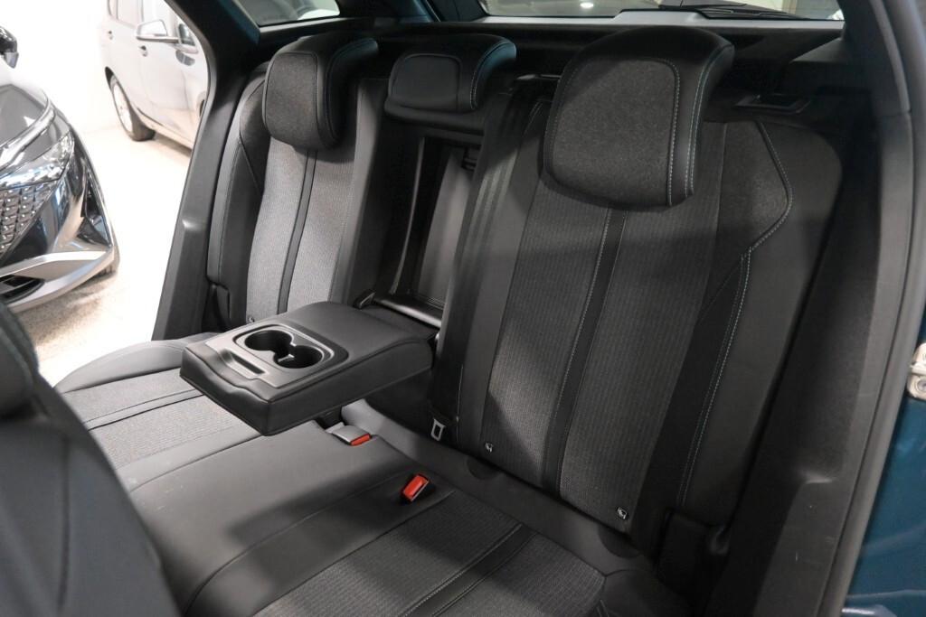 PEUGEOT 3008 1.5 BLUEHDI 131CV EAT8 SeS ALLURE PACK ( FARI LED - I-COCKPIT - ADAPTIVE CRUISE - NAVI - MIRROR - PDC - TELECAMERA POST. - CERCHI 18 )