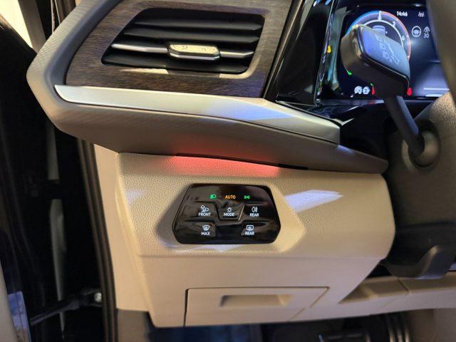 VOLKSWAGEN Multivan 1.5 PHEV DSG 4Motion Style 7P 19"Matrix Pano