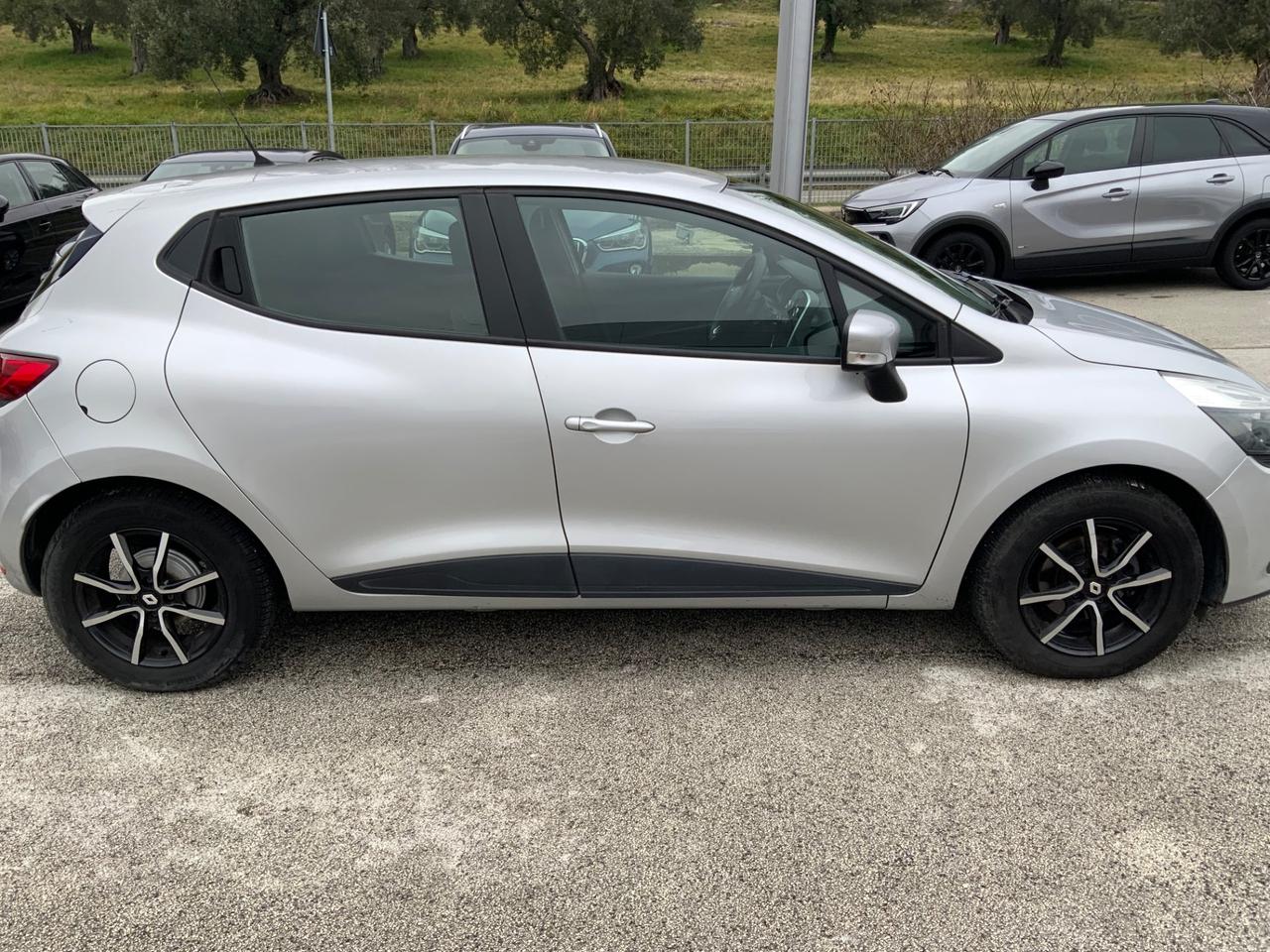 Renault Clio dCi 8V 75CV Start&Stop 5 porte Energy Zen AUTOCARRO 4 POSTI