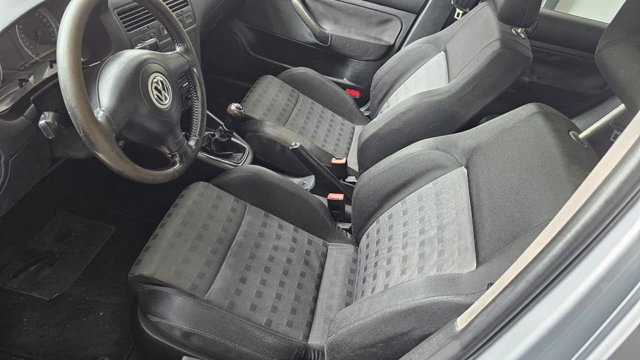 VW Bora 1.6 Highline Unico proprietario