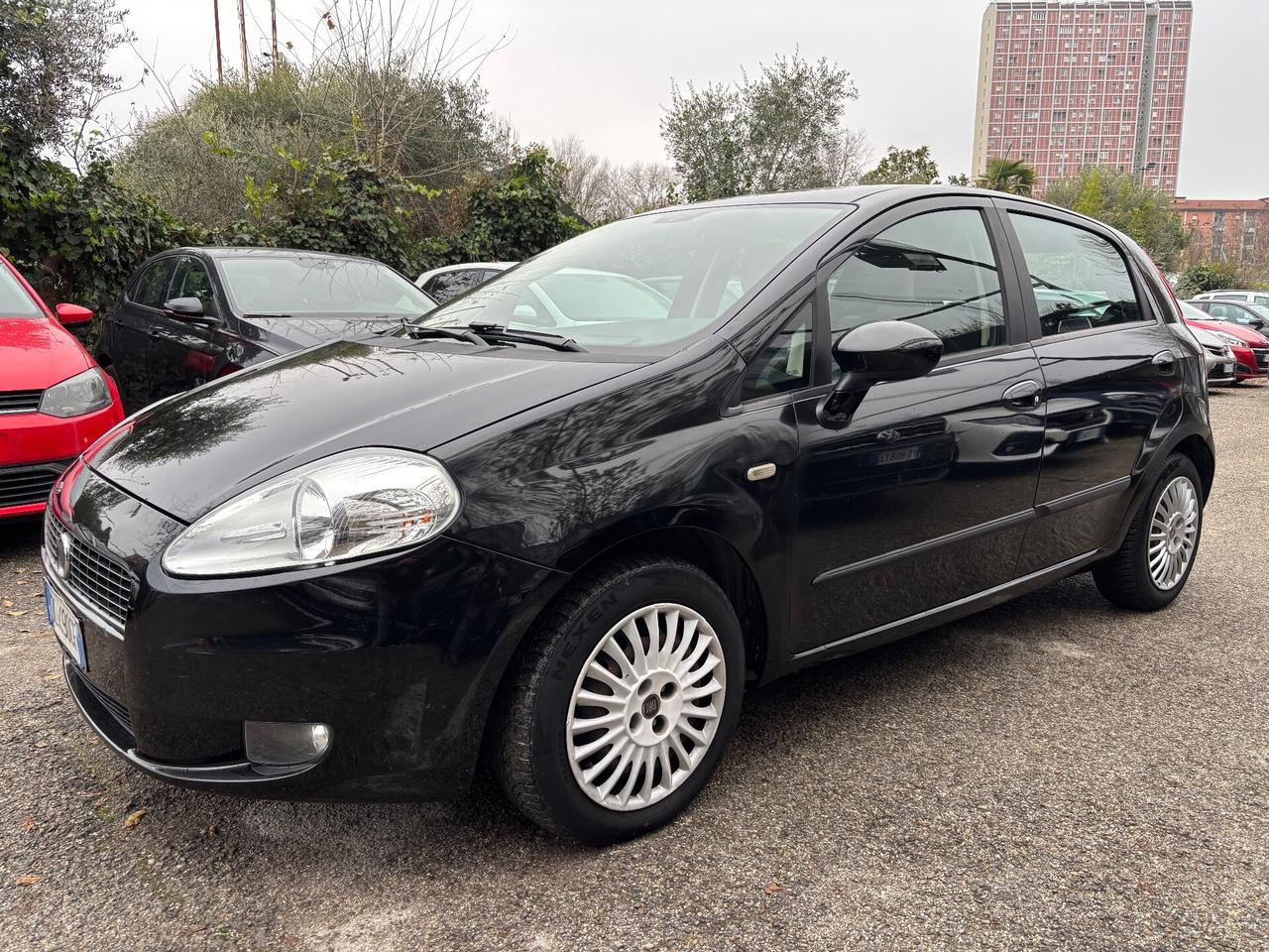 Fiat Grande Punto 1.2 5 porte Dynamic OK NEOPATENTATI