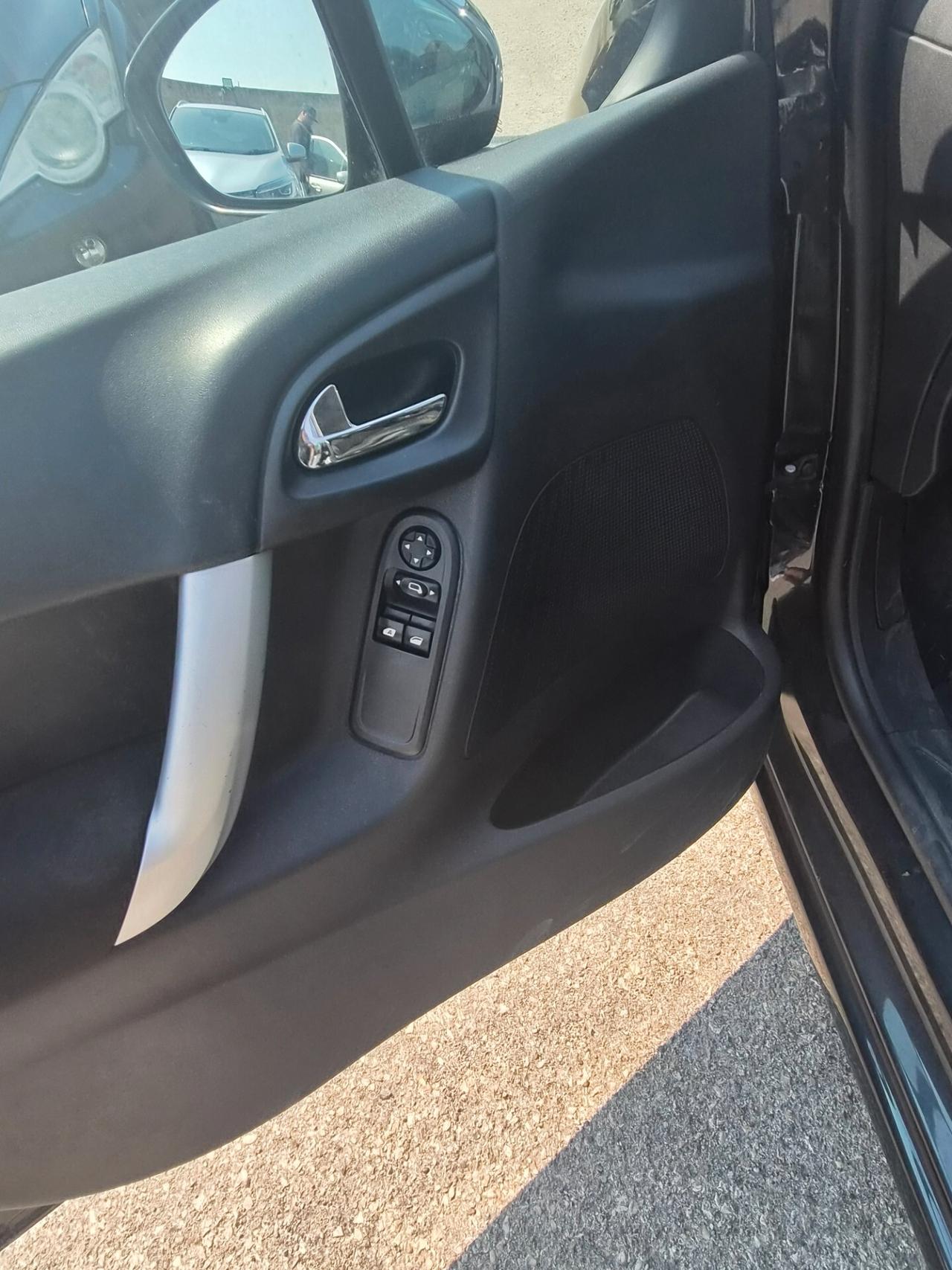 Citroen C3 1.1 Exclusive UNIPRO TETTO PANORAMICO 89MILAKM