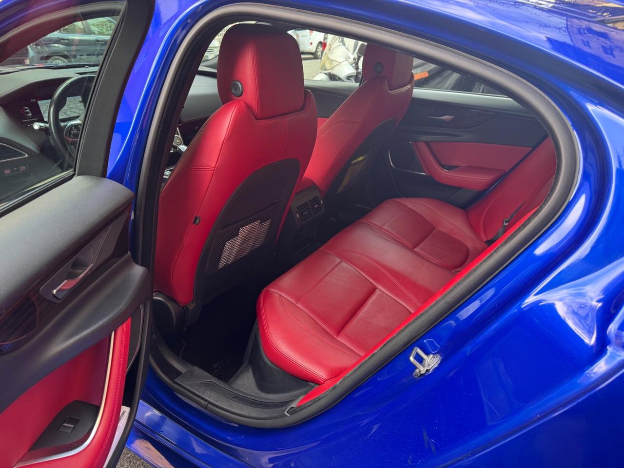 Jaguar XE 2.0 Benzina Guidosimplex