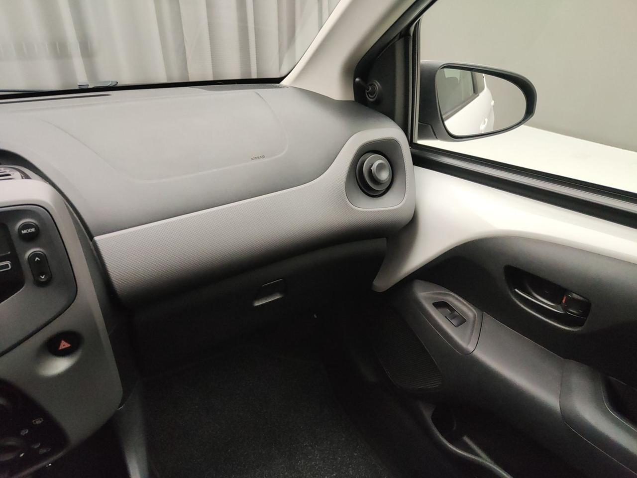 PEUGEOT 108 1.0 VTI 72CV ACTIVE NEOPATENTATI