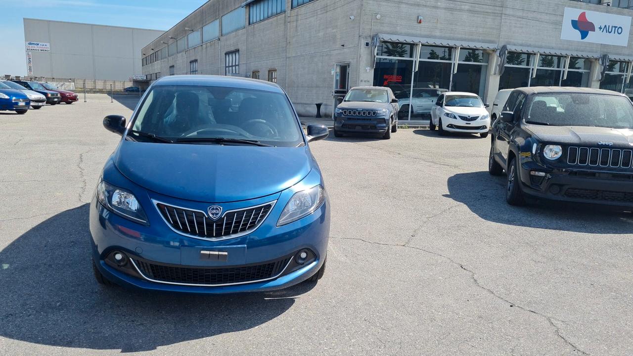 Lancia Ypsilon 1.0 FireFly 5 porte S&S Hybryd Gold