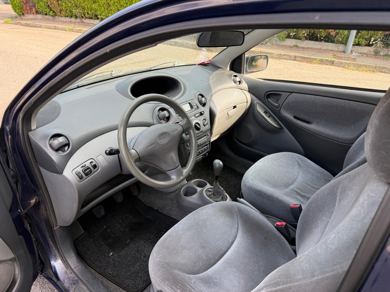 Toyota Yaris 1.0i 16V cat 3 porte