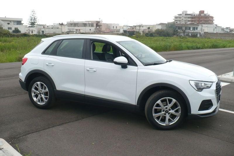 Audi Q3 2.0 35 TDI S Tronic Business Advanced