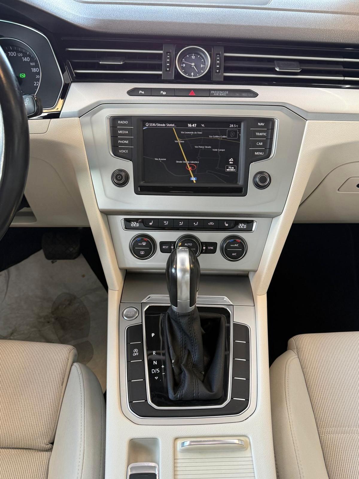 Volkswagen Passat Variant 1.6 TDI DSG Comfortline BlueMotion Tech.