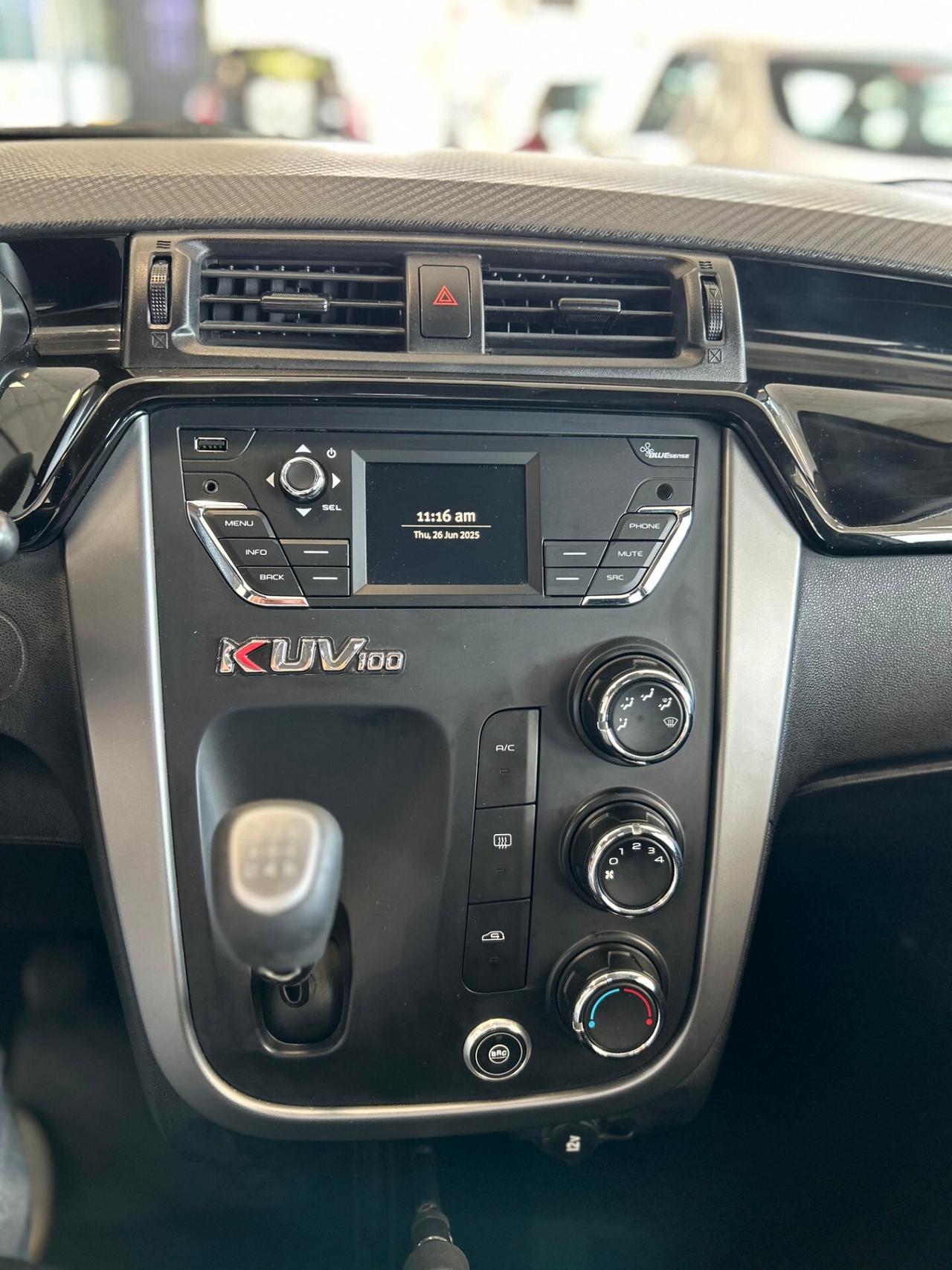 Mahindra KUV100 1.2 VVT K8 (61 kw)