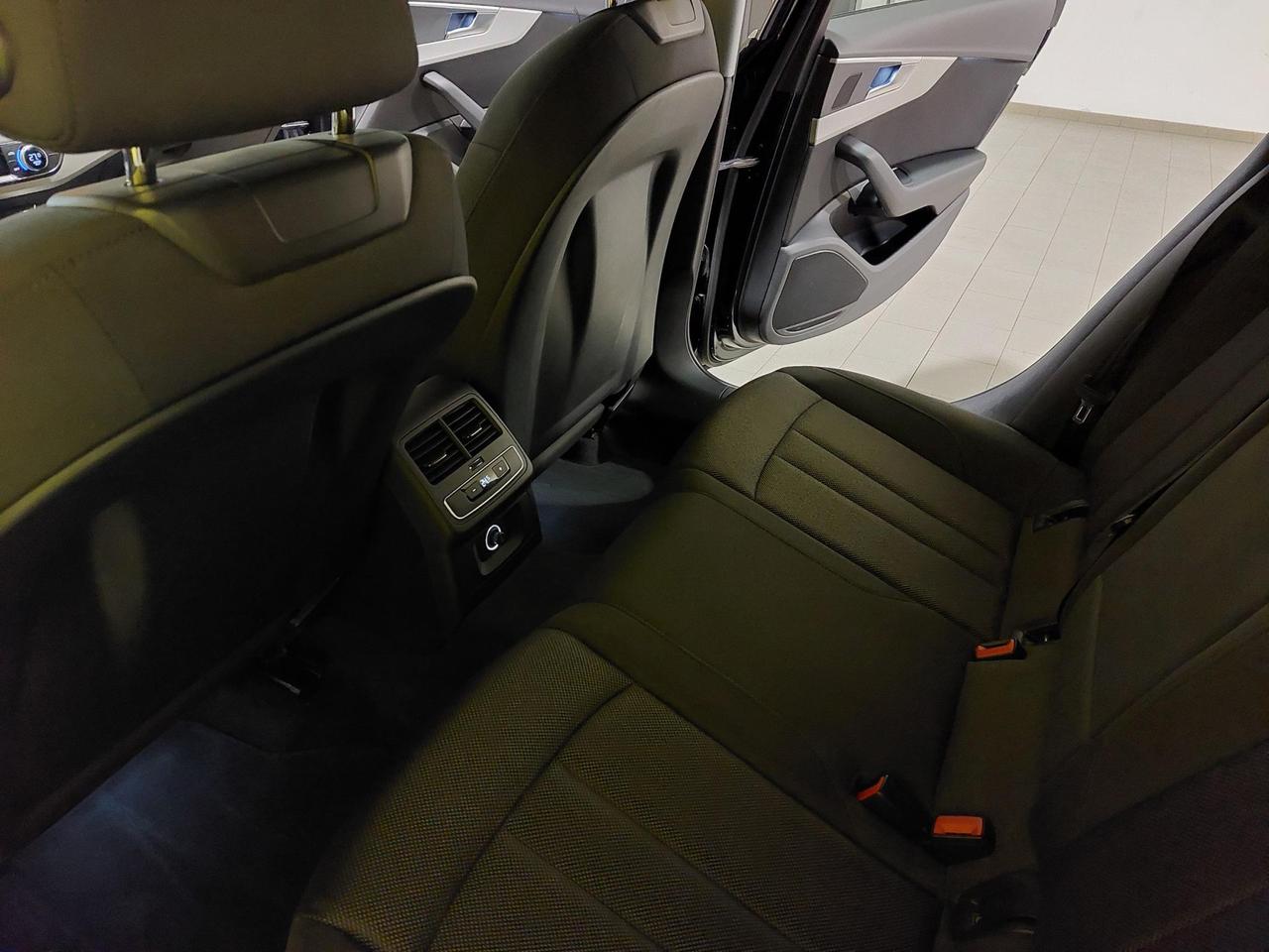 Audi A4 Avant 2.0 TDI Business 150CV S-TRONIC