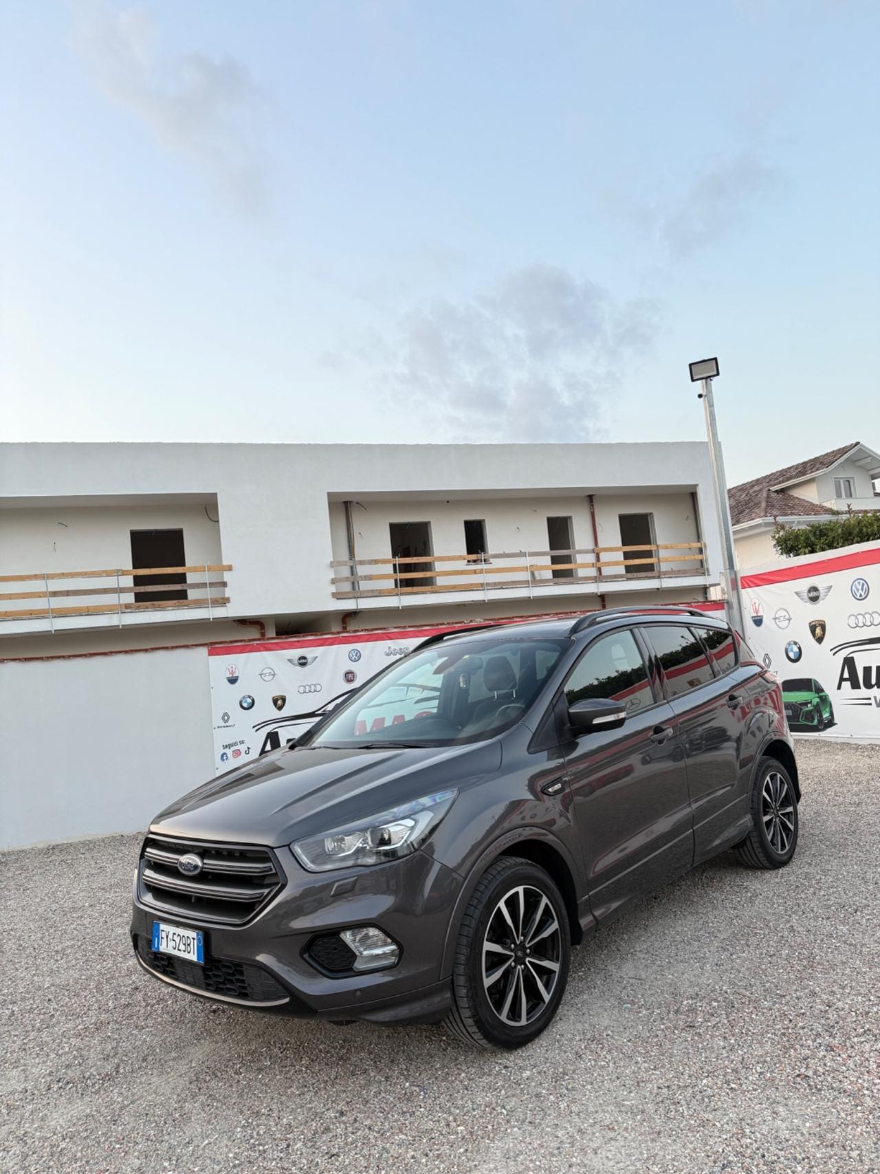 Ford Kuga 2.0 TDCI 150 CV S&S 4WD Powershift ST-Line