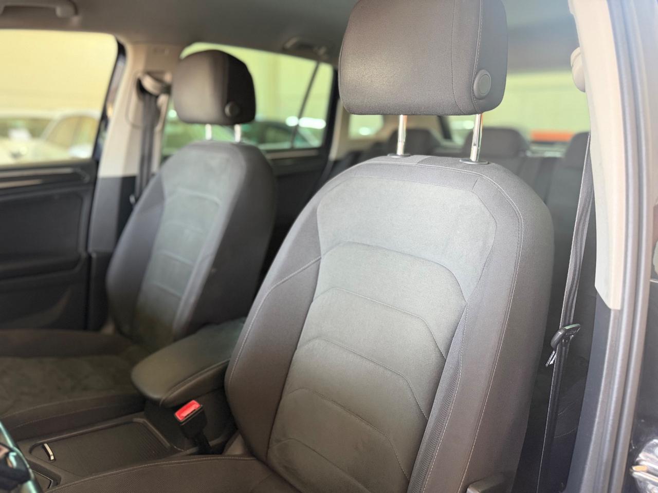 Volkswagen Tiguan 2.0 TDI SCR DSG Business BlueMotion Technology