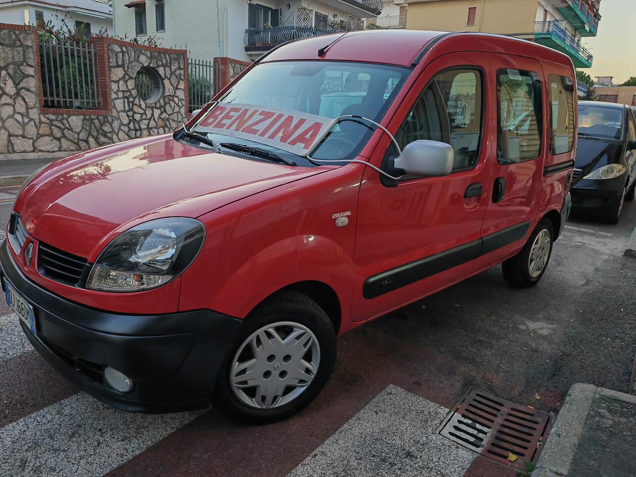 RENAULT KANGOO 1.2 BENZINA CV75 KW55 LUXE