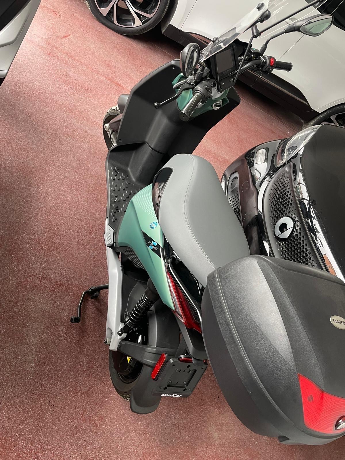 Piaggio 1