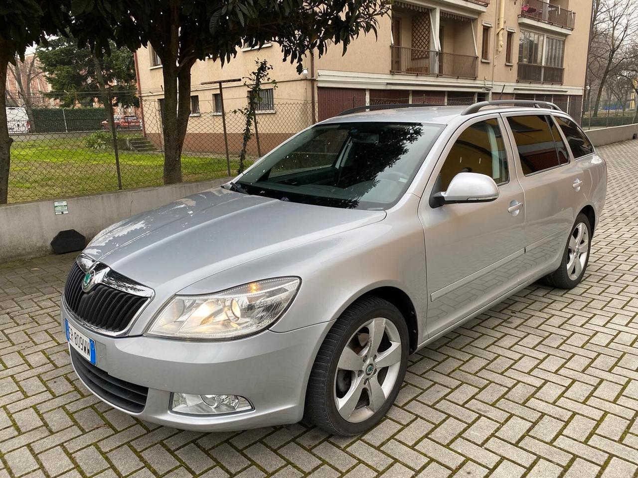 Skoda Octavia 2.0 TDI CR F.AP. DSG Wagon