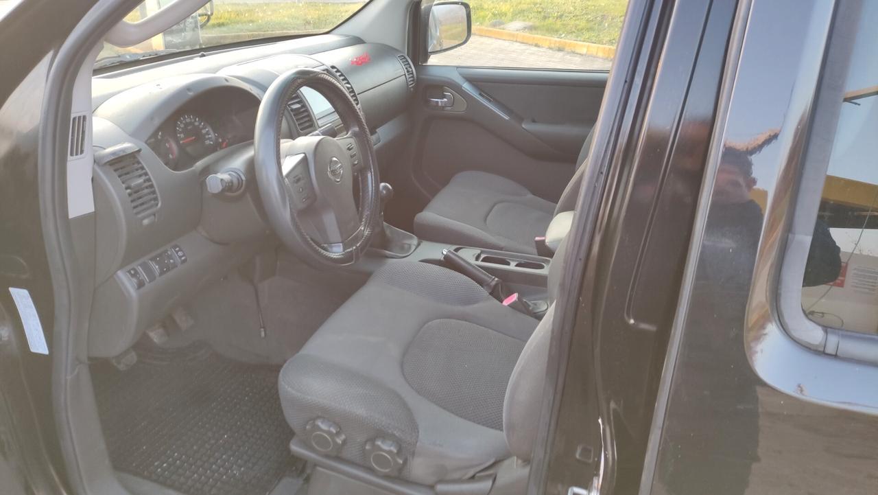 Nissan Navara PICK-UP 2.5 dCi DOPPIA CABINA Hard Top - 2008