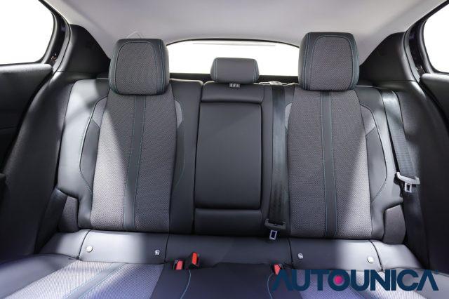 PEUGEOT 408 HYBRID 136 E-DCS6 ALLURE FULL LED