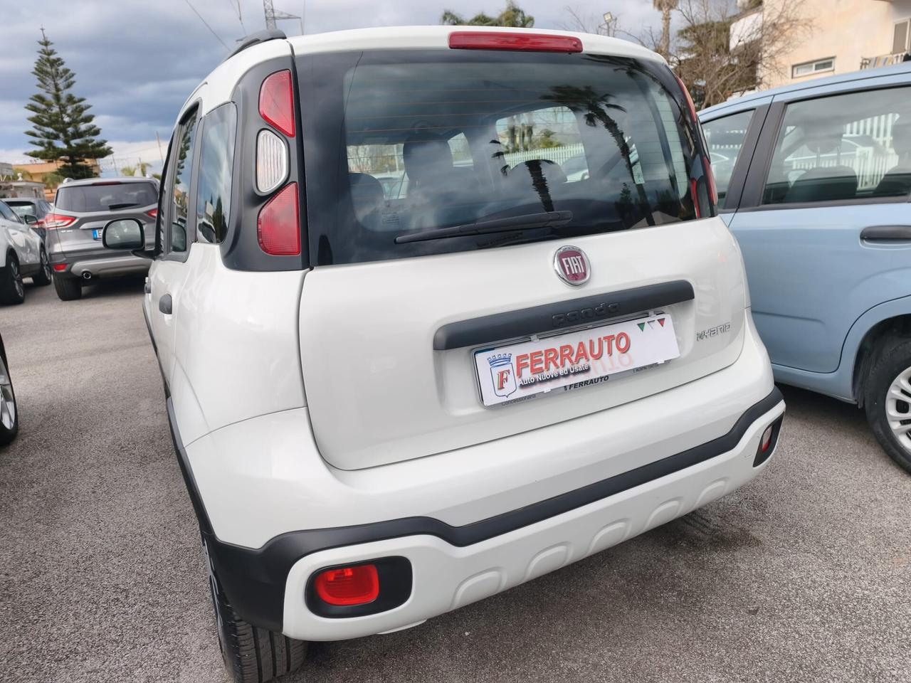 FIAT PANDA HYBRID CITY CROSS