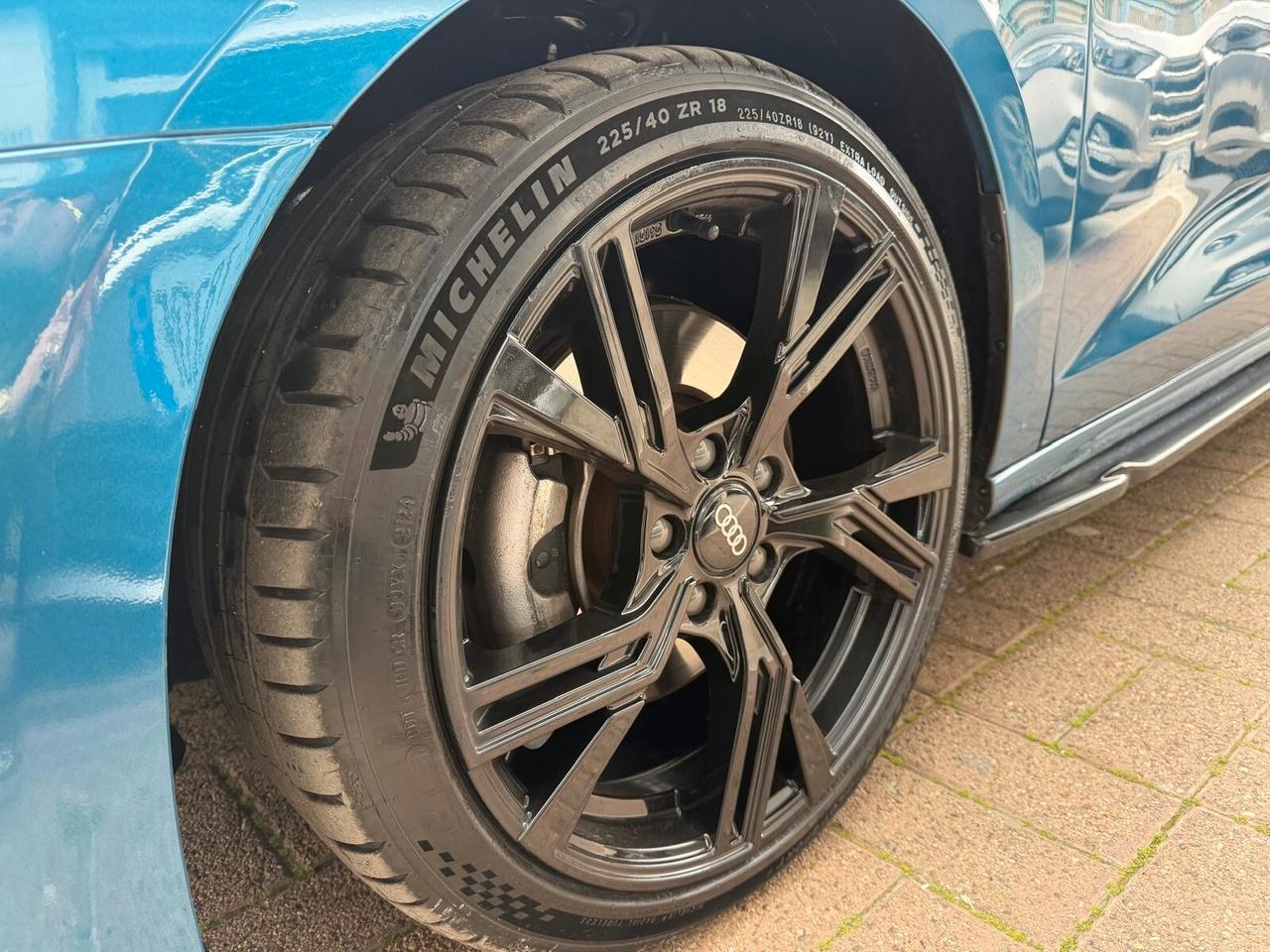 Audi A3 SPB 30 TDI S line edition RS-KIT