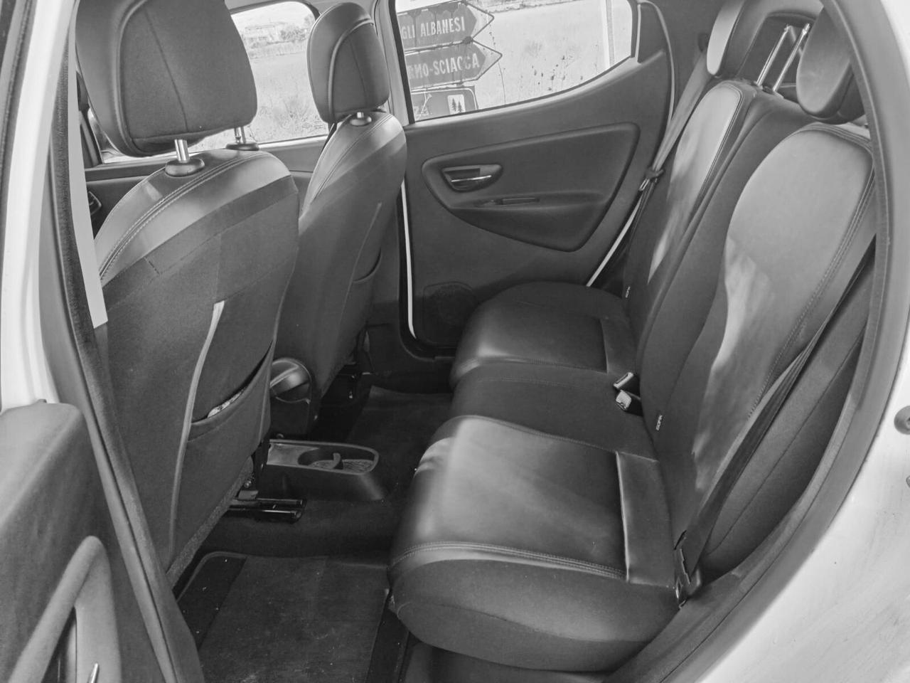 Lancia Ypsilon 1.3 MJT 16V 95 CV 5 porte S&S Gold