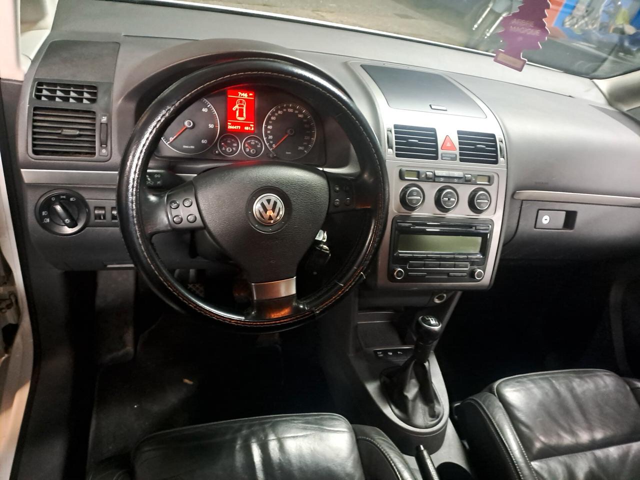 Volkswagen Touran 2.0 TDI 140 CV Highline