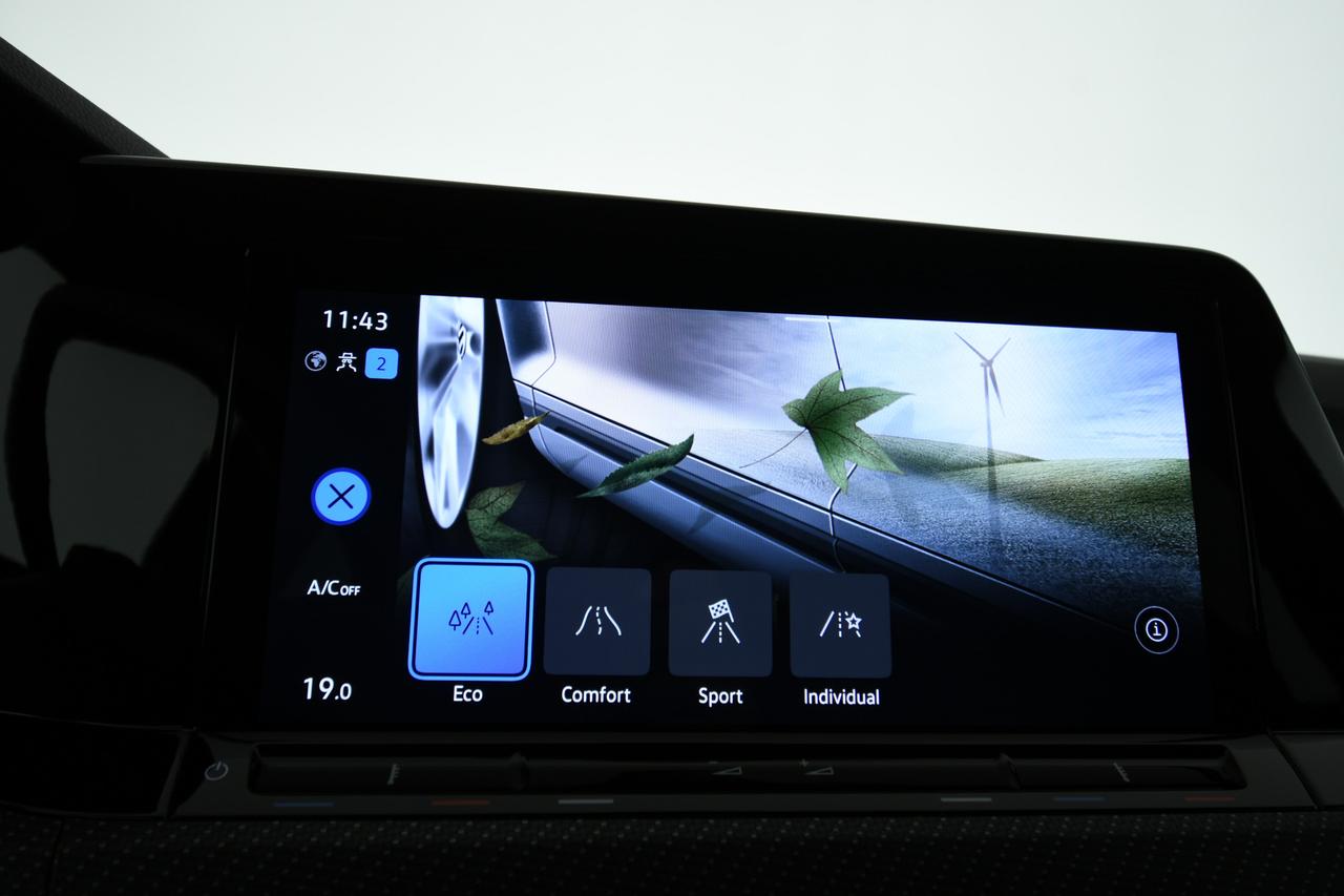 VOLKSWAGEN Golf 1.5 etsi evo R-Line 130cv dsg NEOPATENTATI+ACC+APPLE CARPLAY