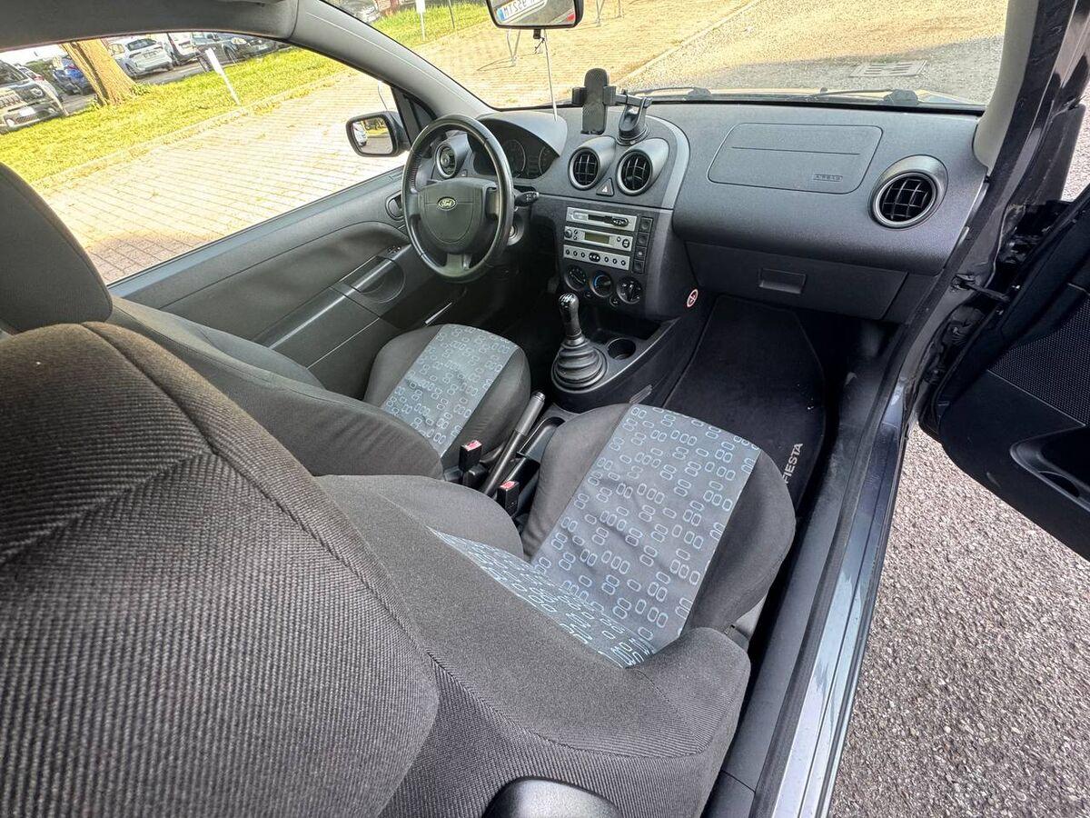 Ford Fiesta V 2006 1.2 Ghia 3p