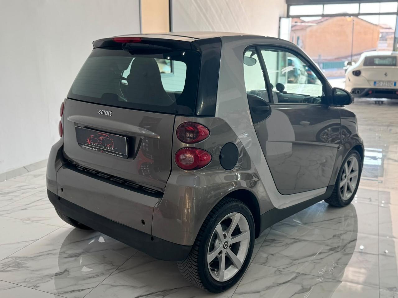 Smart ForTwo 1000 62 kW coupé passion