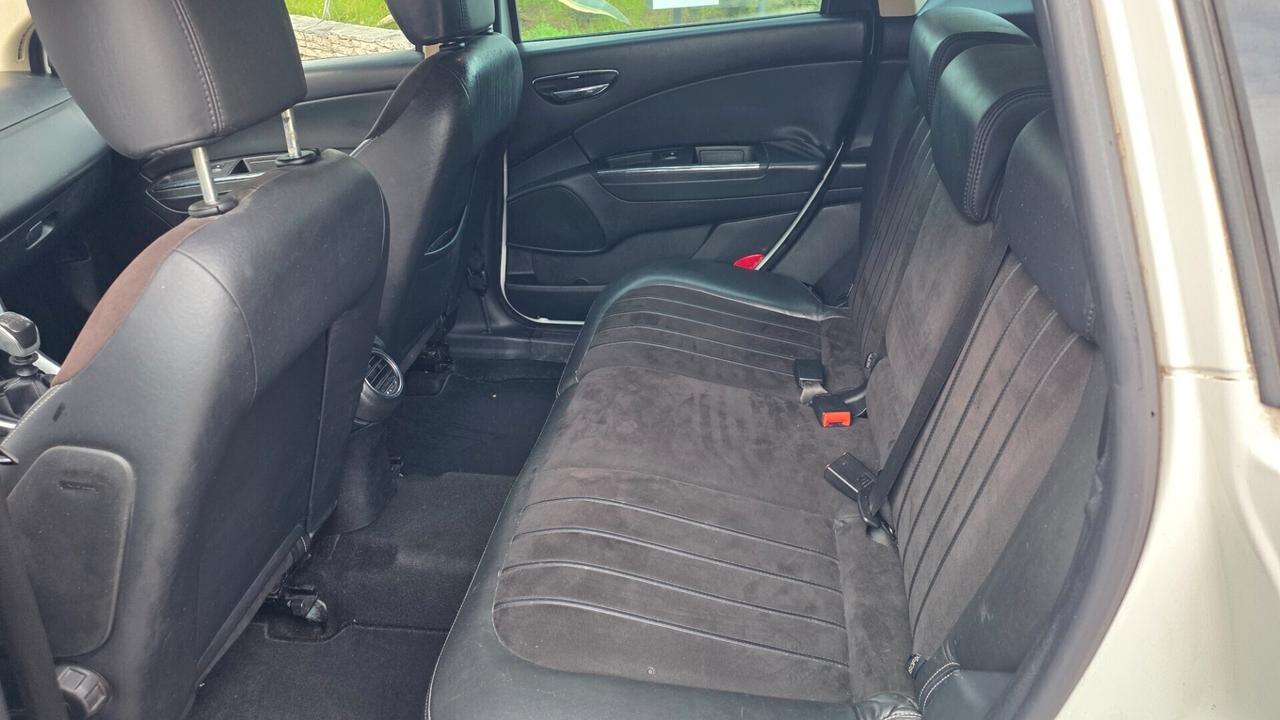 Lancia Delta 1.6 MJT DPF Gold