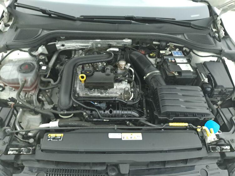 Volkswagen Golf Life DSG BR674351 1.0 Mild Hybrid 110CV