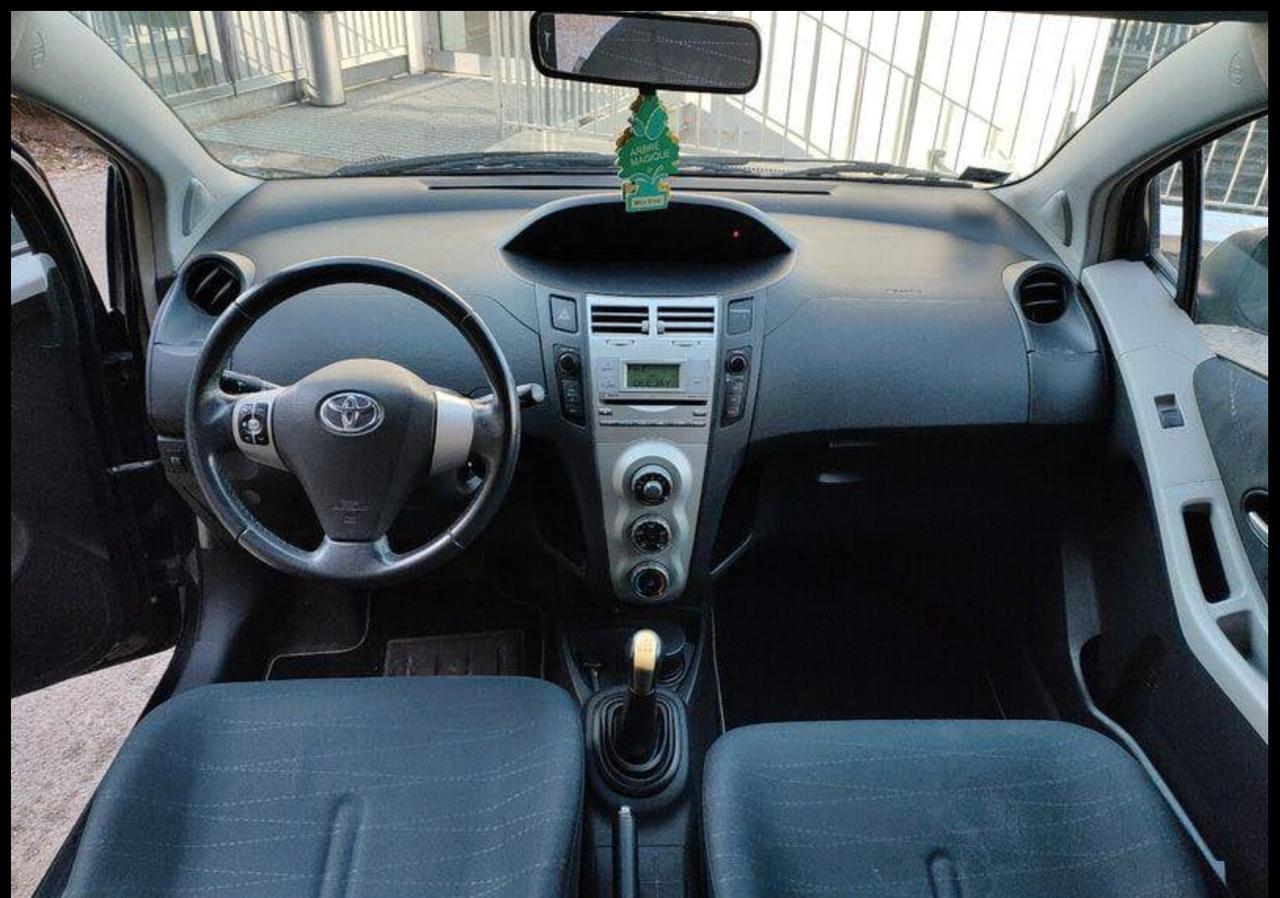 Toyota Yaris 1.3 5 porte Sol