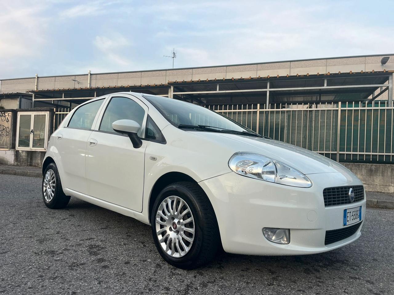 Fiat Grande Punto 1.4 gpl x neopatentati