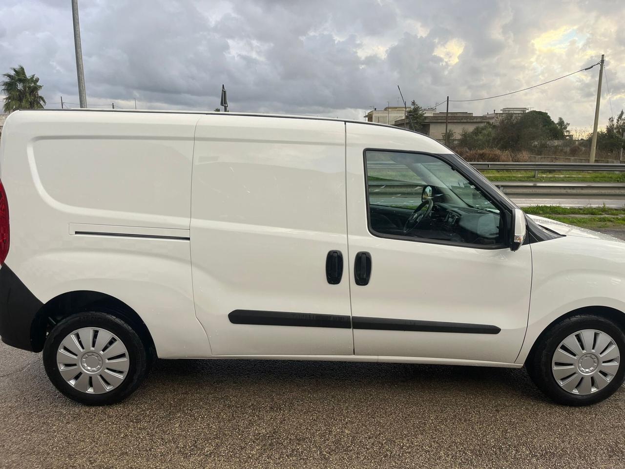 Fiat Doblò 1.6 MJT Maxi Unipro - 2016