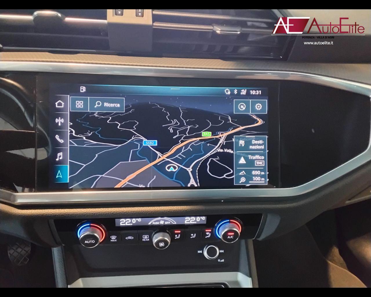 AUDI Q3 35 TDI quattro Business Advanced