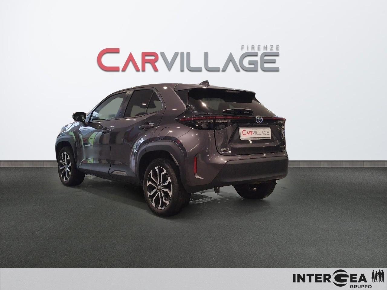 TOYOTA Yaris Cross 1.5h Orange Edition fwd 116cv e-cv