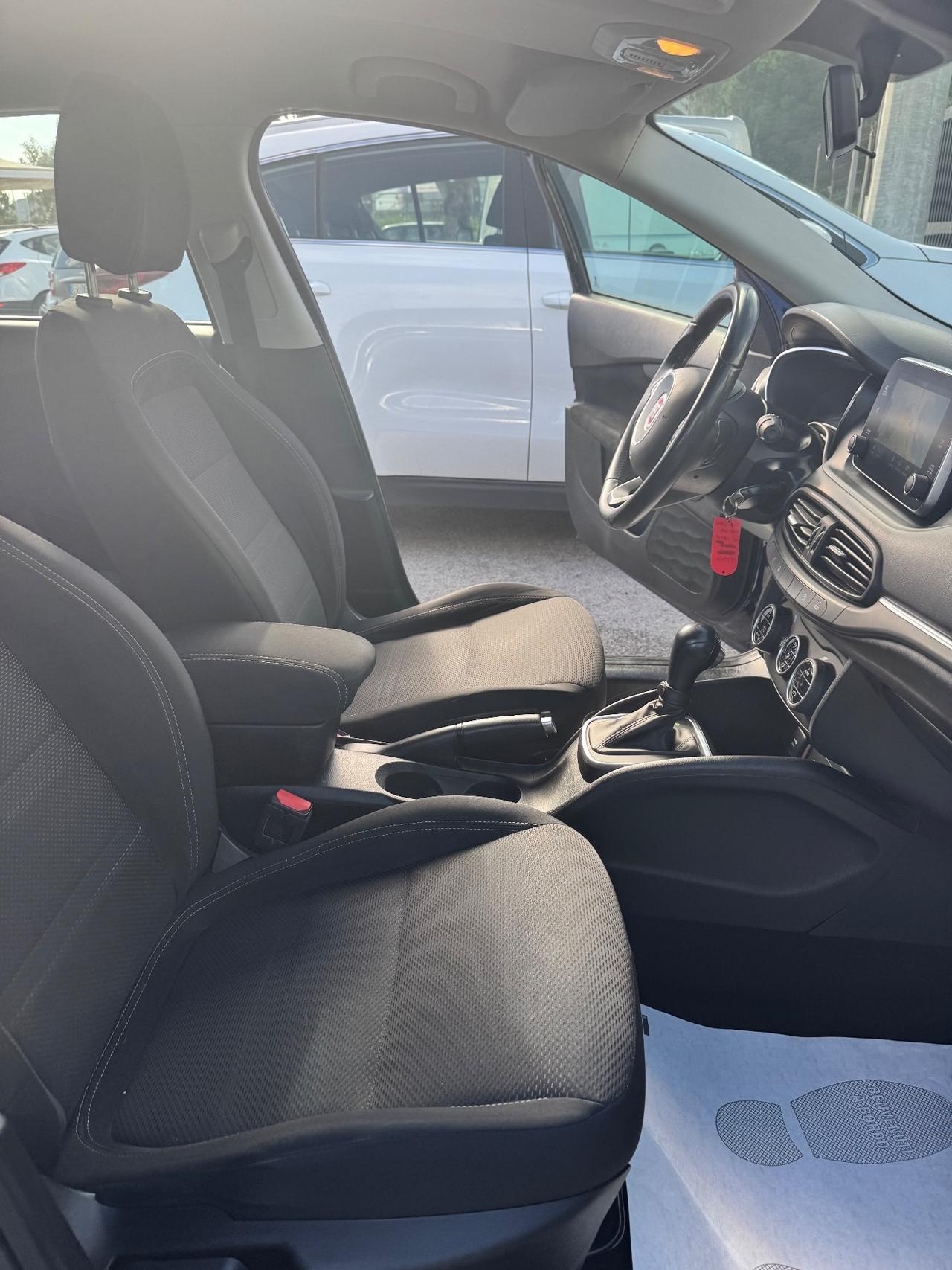 Fiat Tipo 1.6 Mjt S&S DCT SW Lounge