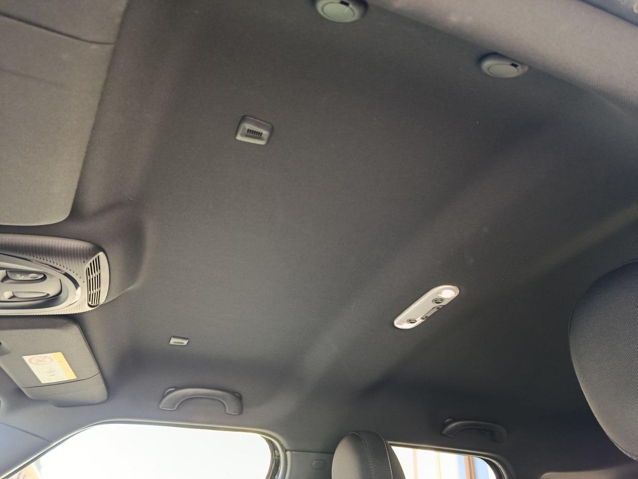 Mini Cooper Countryman Baker Street Edition #9408