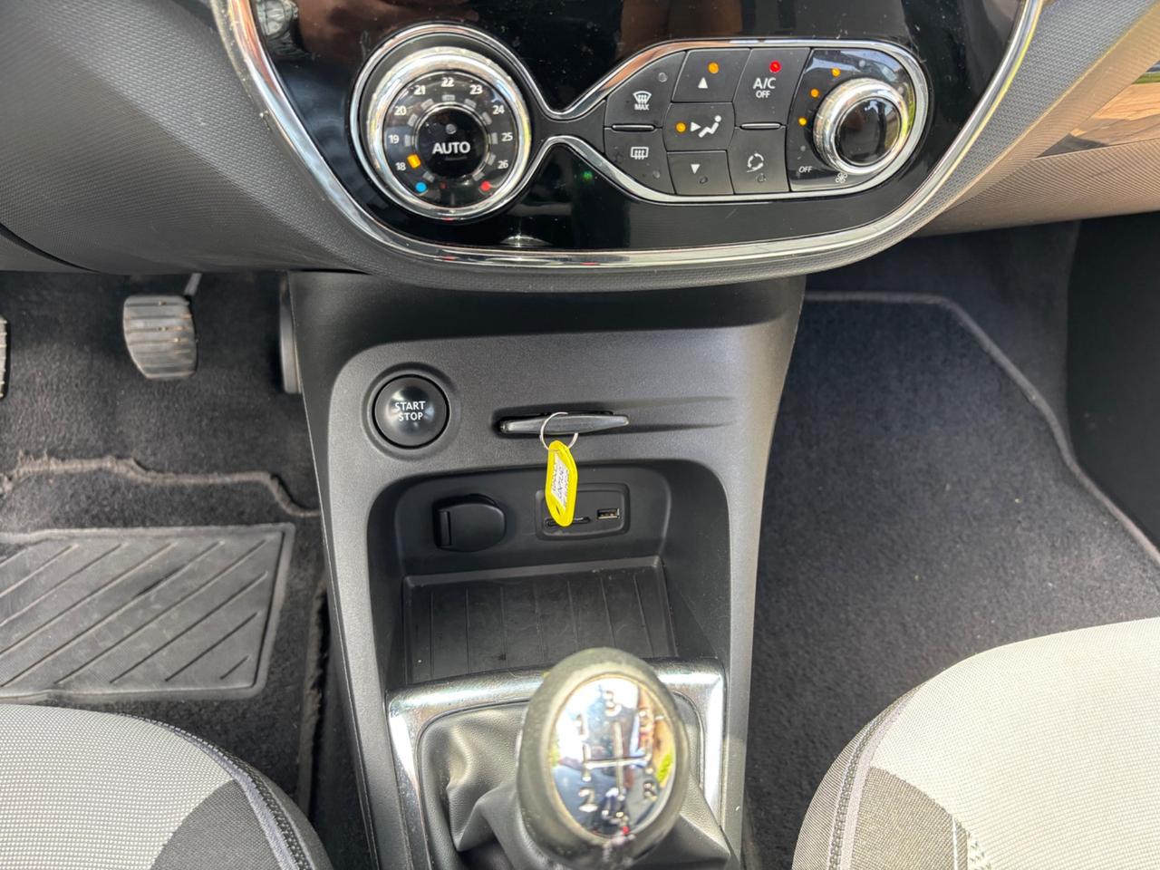 Renault Captur dCi 8V 90 CV BI COLOR OK NEOPATENTATI