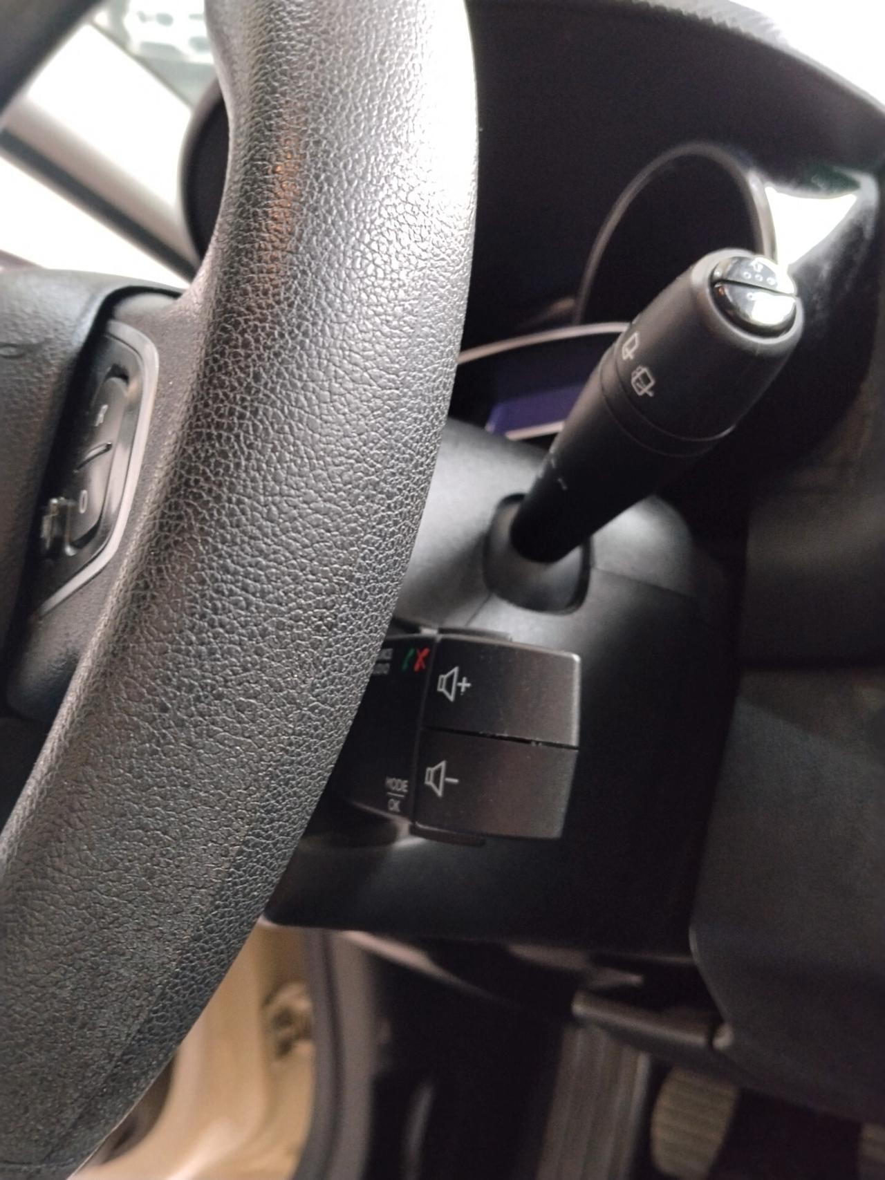 Renault Clio 1.5 diesel 2017 CON GARANZIA