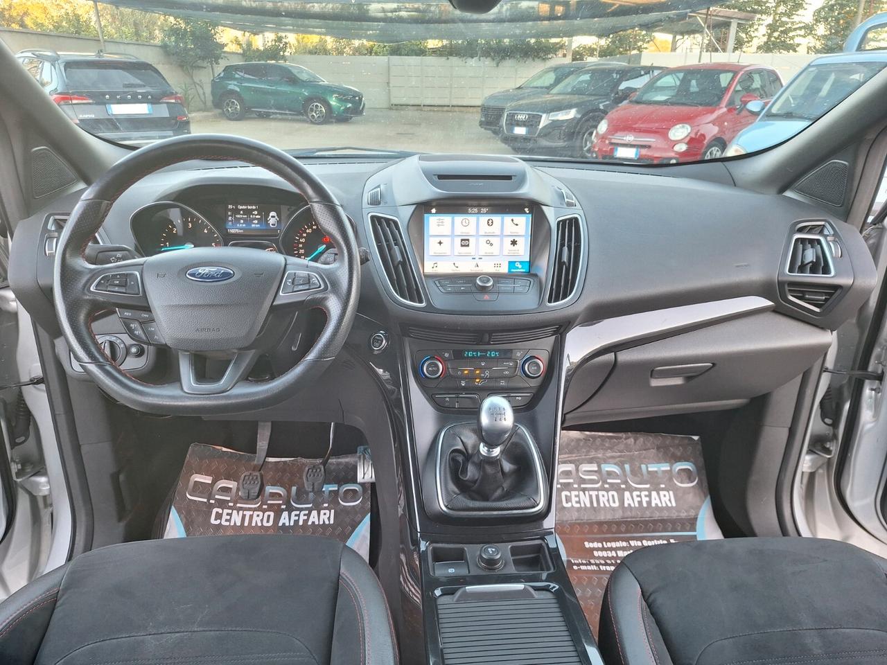 Ford Kuga 1.5 TDCI 120 CV S&S 2WD ST-Line