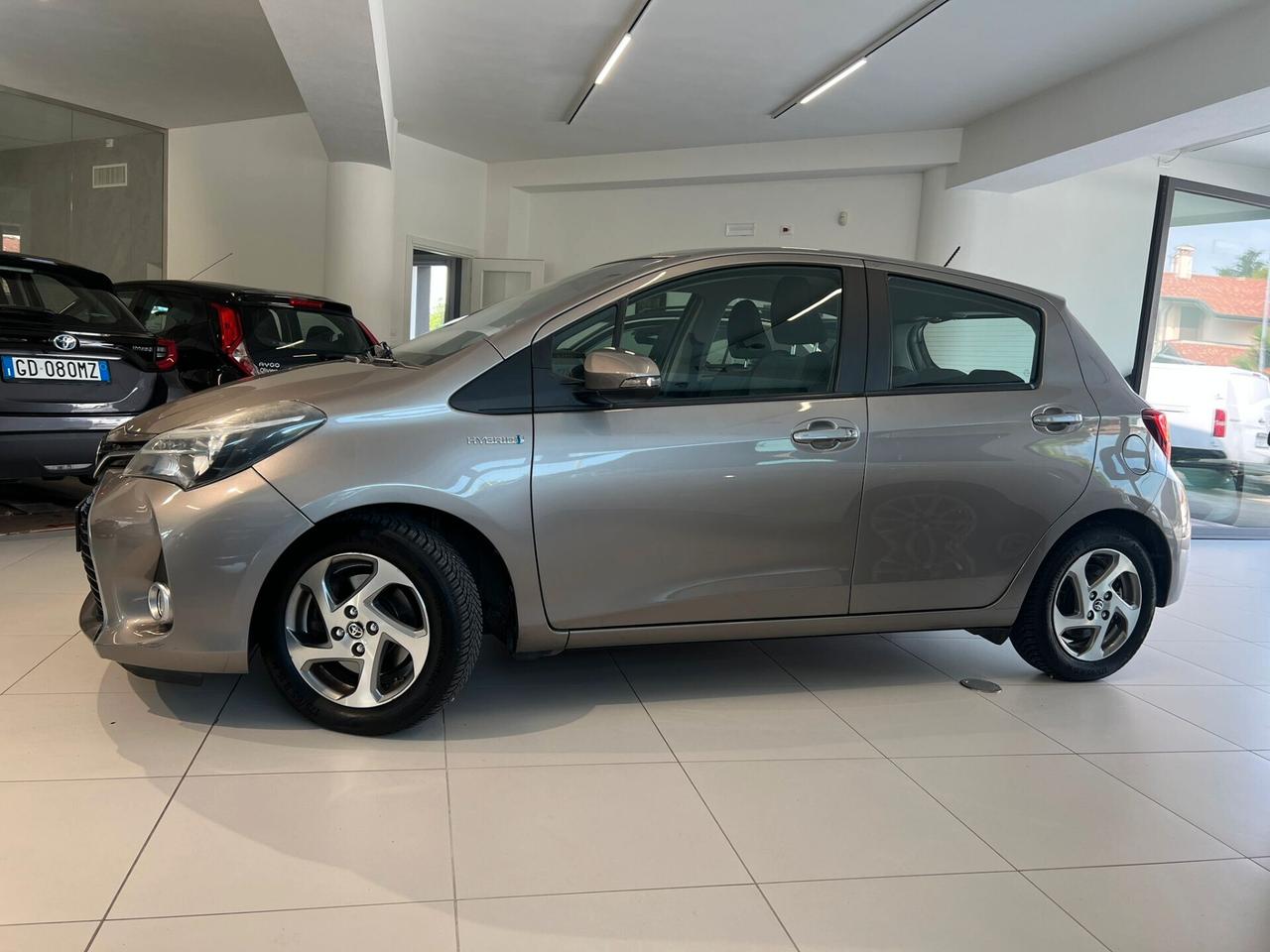 Toyota Yaris 1.5 Hybrid 5 porte Active