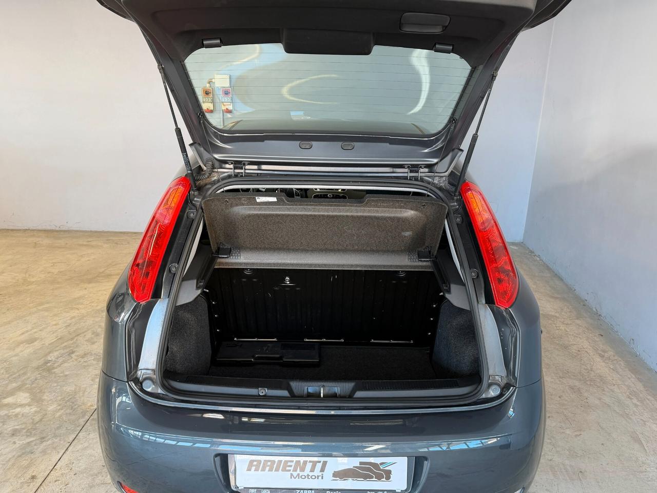 Fiat Punto 1.2cc BENZ 69cv EURO 6B - UNICO PROPRIETARIO