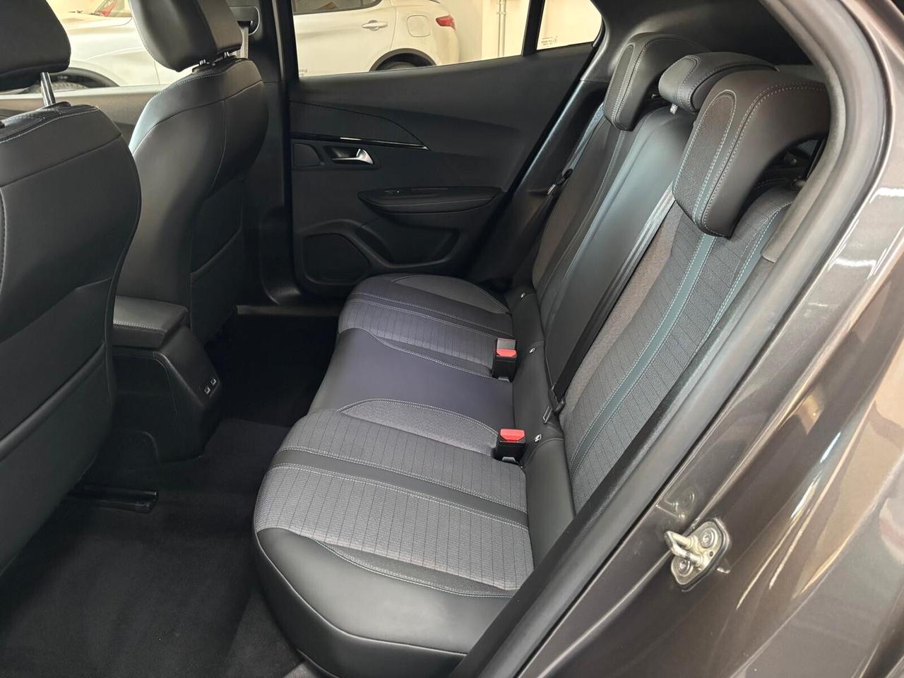Peugeot 2008 Allure Navi Pack